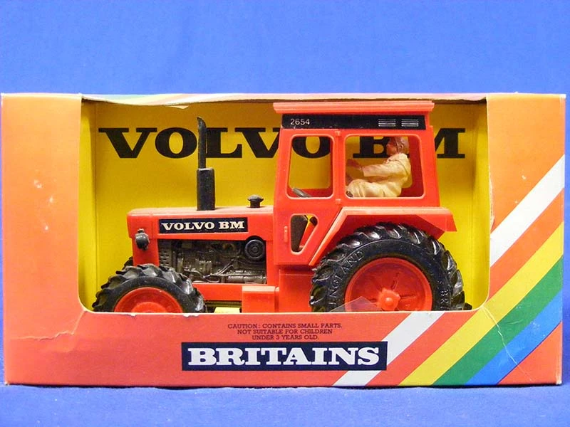 Britains Volvo 2654 Farm Tractor 3 Britains Volvo 2654 Farm Tractor