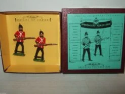 Britains Sherwood Forest 2PC At Ready