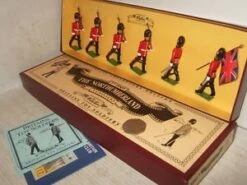 Britains The Northumberland 5th Foot Fusiliers (6 Pc Set)