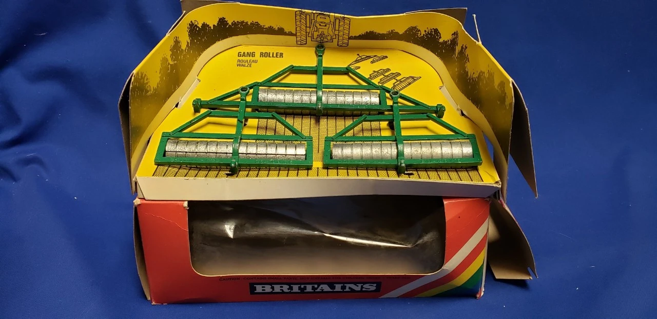 Britains Triple Gang Roller 3 Britains Triple Gang Roller