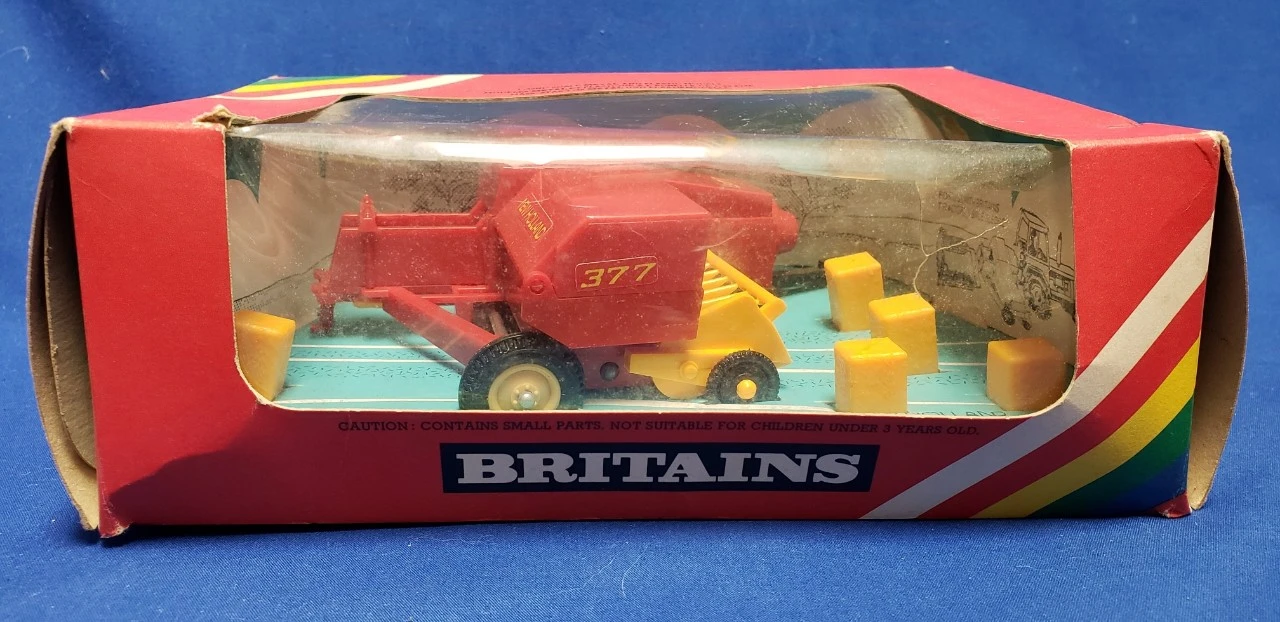 Britains New Holland 377 Hay Baler 3 Britains New Holland 377 Hay Baler