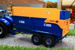 42700 Britains Kane 16 Tonne Twin-Axle Silage Trailer -Britains 42700BRITAINSKANE16TONNESILAGETRAILERPIC11 797