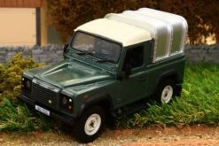 42732A1 BRITAINS LANDROVER IN NEW GREEN COLOUR -Britains 42731A1 BRITAINS LANDROVER IN NEW GREEN COLOUR PIC 4