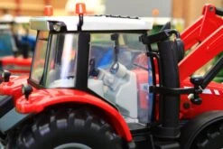 43082A2 BRITAINS MASSEY FERGUSON 6616 WITH FRONT LOADER -Britains 43082A1BRITAINSMASSEYFERGUSON6616WITHFRONTLOADERPIC12