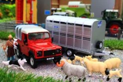 43138A1 Britains Land Rover With Ifor Williams Trailer, Sheep, Shepherd And Sheep Dog 28 43138A1 Britains Land Rover With Ifor Williams Trailer, Sheep, Shepherd And Sheep Dog -Britains 43138A1LANDROVERWITHIFORWILLIAMSTRAILER SHEEP SHEPHERDANDSHEEPDOGPIC12