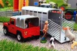 43138A1 Britains Land Rover With Ifor Williams Trailer, Sheep, Shepherd And Sheep Dog 19 43138A1 Britains Land Rover With Ifor Williams Trailer, Sheep, Shepherd And Sheep Dog -Britains 43138A1LANDROVERWITHIFORWILLIAMSTRAILER SHEEP SHEPHERDANDSHEEPDOGPIC3