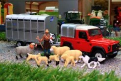 43138A1 Britains Land Rover With Ifor Williams Trailer, Sheep, Shepherd And Sheep Dog