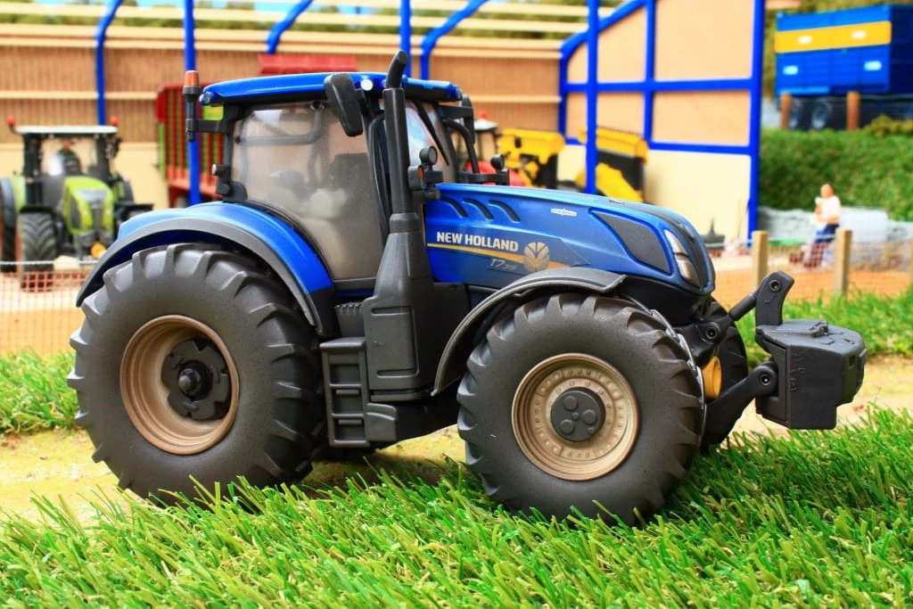 43149A1(w) WEATHERED BRITAINS NEW HOLLAND T7.315 TRACTOR 3 43149A1(w) WEATHERED BRITAINS NEW HOLLAND T7.315 TRACTOR