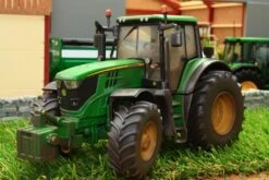 43150A1(w) WEATHERED BRITAINS JOHN DEERE 6195M TRACTOR -Britains 43150A1 WEATHERED BRITAINS JOHN DEERE 6195M TRACTOR PIC 1 189