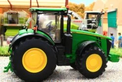 43174 BRITAINS JOHN DEERE 8400R TRACTOR -Britains 43174BRITAINSJOHNDEERE8400RTRACTORPIC9 532