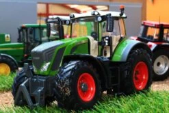 43177 Britains Fendt 828 Vario Tractor -Britains 43177 Britains Fendt 828 Vario Tractor Pic 10 292