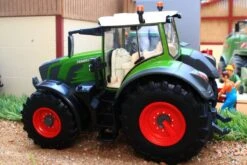 43177 Britains Fendt 828 Vario Tractor -Britains 43177 Britains Fendt 828 Vario Tractor Pic 4 203