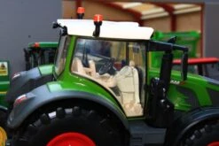 43177 Britains Fendt 828 Vario Tractor -Britains 43177 Britains Fendt 828 Vario Tractor Pic 8 232