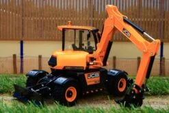 43178 Britains JCB Hydradig C110M -Britains 43178 Britains JCB Hydradig Pic 2 138