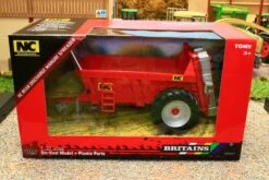 43181A1 Britains NC Rear Discharge Manure Spreader -Britains 43181A1BritainsNCRearDischargeManureSpreaderAdditionalPic1
