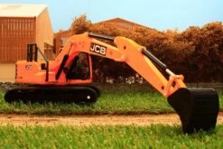 43211 BRITAINS JCB C220XLC Excavator -Britains 43211 BRITAINS JCB C220XLC EXCAVATOR PIC 4