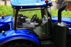 MS-43216 BRITAINS NEW HOLLAND T8.435 TRACTOR -Britains 43216BRITAINSNEWHOLLANDT8.435TRACTORPIC5 984 a18b404f 4f25 4538 a5bb ed13fc1441b6