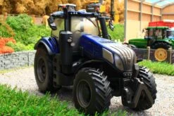 43216(w) WEATHERED BRITAINS NEW HOLLAND T8.435 TRACTOR -Britains 43216 w WEATHEREDBRITAINSNEWHOLLANDT8.435TRACTORIMAGE3