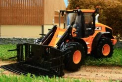 43223 BRITAINS JCB 419S WHEELED LOADING SHOVEL -Britains 43223 BRITAINS JCB 419S WHEELED LOADING SHOVEL PIC 2