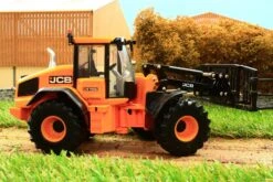 43223 BRITAINS JCB 419S WHEELED LOADING SHOVEL -Britains 43223 BRITAINS JCB 419S WHEELED LOADING SHOVEL PIC 4