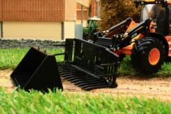 43223 BRITAINS JCB 419S WHEELED LOADING SHOVEL -Britains 43223 BRITAINS JCB 419S WHEELED LOADING SHOVEL PIC 7