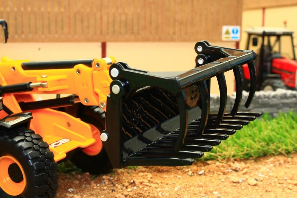 43231 Britains JCB TM420 Loader With Grab, Bucket And Pallet Forks - Image 6