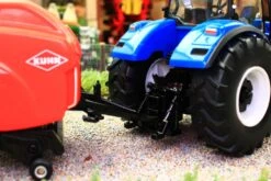 43233 Britains Kuhn VB 3160 Round Baler With 2 Round Bales -Britains 43233BRITAINSKUHNVB3160ROUNDBALERWITH2ROUNDBALESPIC7 681