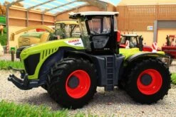 43246 Britains Claas Xerion 5000 Tractor -Britains 43246BritainsClaasXerion5000TractorPic4