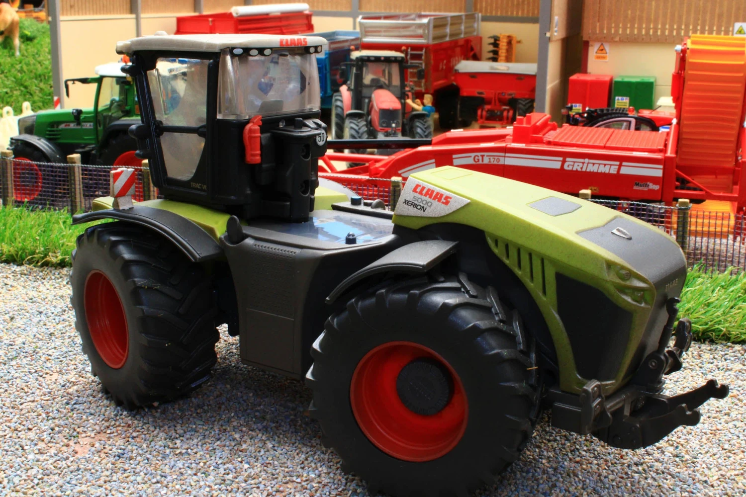 43246(w) WEATHERED Britains Claas Xerion 5000 Tractor 14 43246(w) WEATHERED Britains Claas Xerion 5000 Tractor - Image 12