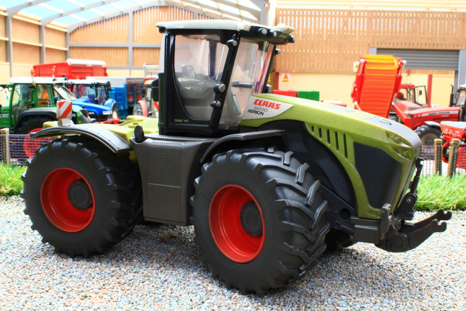 43246(w) WEATHERED Britains Claas Xerion 5000 Tractor 4 43246(w) WEATHERED Britains Claas Xerion 5000 Tractor - Image 2