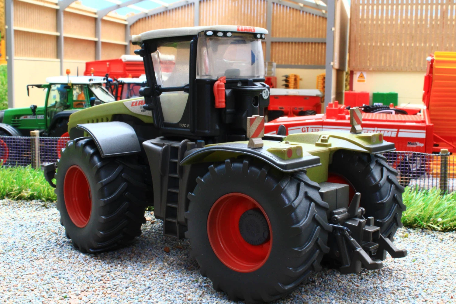 43246(w) WEATHERED Britains Claas Xerion 5000 Tractor 6 43246(w) WEATHERED Britains Claas Xerion 5000 Tractor - Image 4