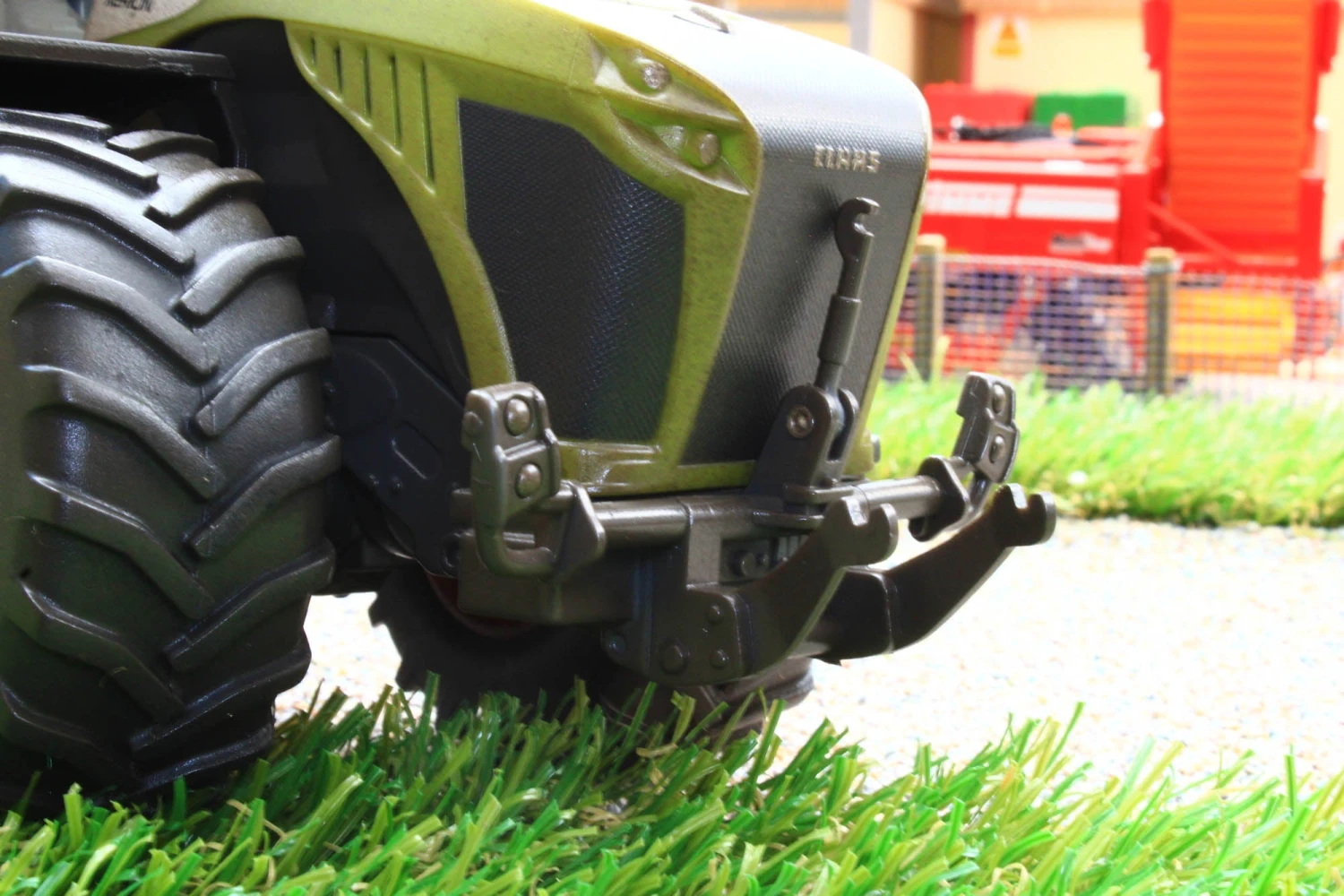 43246(w) WEATHERED Britains Claas Xerion 5000 Tractor 8 43246(w) WEATHERED Britains Claas Xerion 5000 Tractor - Image 6