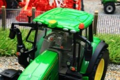 43248 BRITAINS JOHN DEERE 6120M 4WD TRACTOR -Britains 43248BRITAINSJOHNDEERE6120M4WDTRACTORPIC14