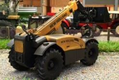 43263(w) WEATHERED Britains New Holland TH 7.42 Telehandler -Britains 43263WEATHEREDBritainsNewHollandTH7.42TelehandlerPIC5