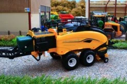 43266 Britains New Holland Big Square Baler 1290 NOW IN! 27 43266 Britains New Holland Big Square Baler 1290 NOW IN! -Britains 43266BritainsNewHollandBigSquareBaler1290RevPic10