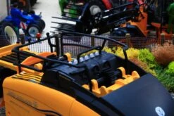 43266 Britains New Holland Big Square Baler 1290 NOW IN! 29 43266 Britains New Holland Big Square Baler 1290 NOW IN! -Britains 43266BritainsNewHollandBigSquareBaler1290RevPic12