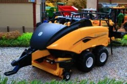 43266 Britains New Holland Big Square Baler 1290 NOW IN! 21 43266 Britains New Holland Big Square Baler 1290 NOW IN! -Britains 43266BritainsNewHollandBigSquareBaler1290RevPic4