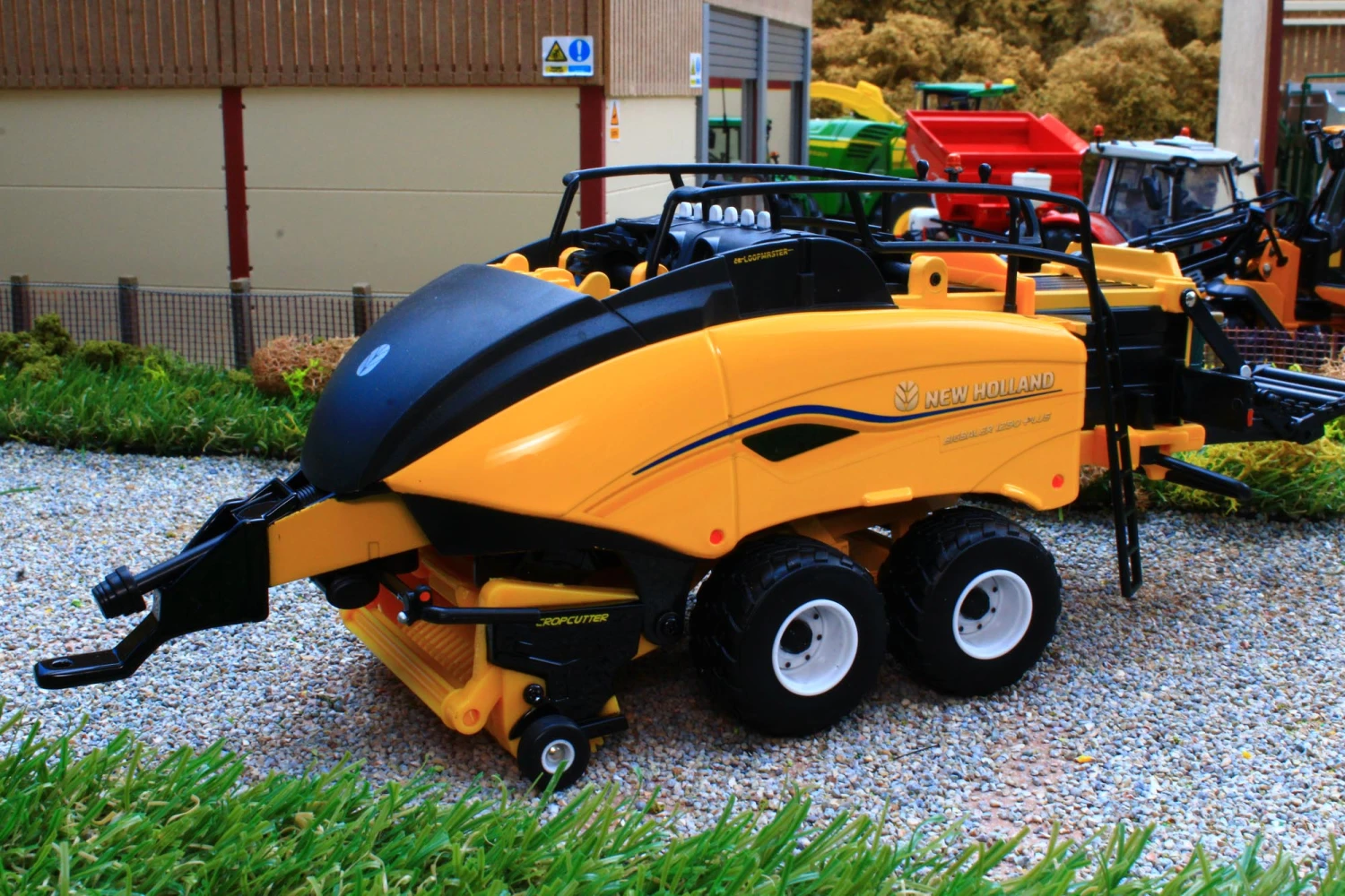 43266 Britains New Holland Big Square Baler 1290 NOW IN! 7 43266 Britains New Holland Big Square Baler 1290 NOW IN! - Image 5