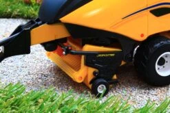 43266 Britains New Holland Big Square Baler 1290 NOW IN! 23 43266 Britains New Holland Big Square Baler 1290 NOW IN! -Britains 43266BritainsNewHollandBigSquareBaler1290RevPic6