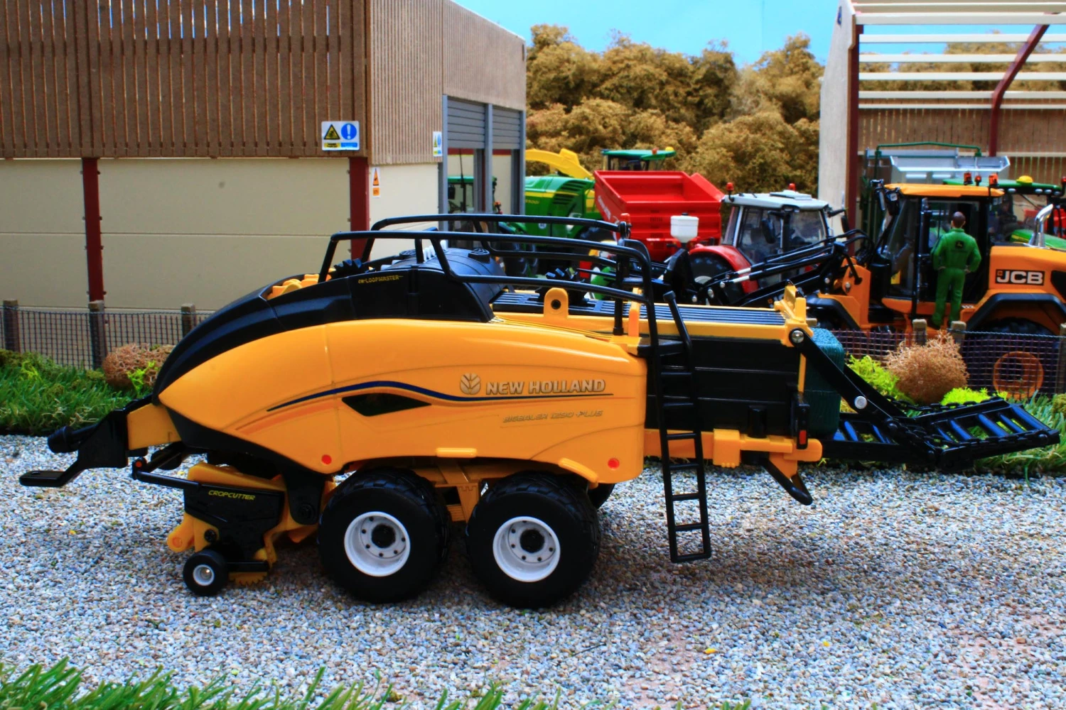 43266 Britains New Holland Big Square Baler 1290 NOW IN! 9 43266 Britains New Holland Big Square Baler 1290 NOW IN! - Image 7