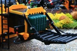 43266 Britains New Holland Big Square Baler 1290 NOW IN! 26 43266 Britains New Holland Big Square Baler 1290 NOW IN! -Britains 43266BritainsNewHollandBigSquareBaler1290RevPic9