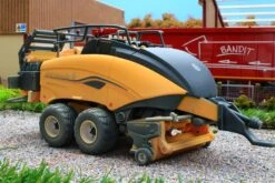 43266 Weathered Britains New Holland Big Square Baler 1290 Dusty Effect NEW!