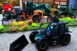 43271 Britains JCB Aston Martin AgriPro F1 Loadall NOW IN! -Britains 43271BritainsJCBAstonMartinAgriProF1LoadallRevpic12