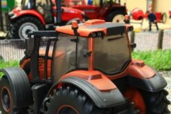 43273(w) Weathered Britains Valtra T254 Tractor In Metallic Orange -Britains 43273WEATHEREDBRITAINSVALTRATZ54TRACTORINMETALLICORANGEPIC8