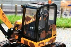 43279 BRITAINS MUDDY JCB MIDI EXCAVATOR -Britains 43279BRITAINSMUDDYJCBMIDIEXCAVATOR 21.99PIC6