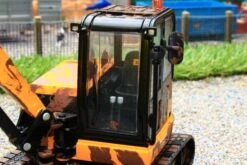 43279 BRITAINS MUDDY JCB MIDI EXCAVATOR -Britains 43279BRITAINSMUDDYJCBMIDIEXCAVATOR 21.99PIC7