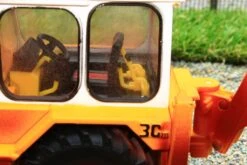 43280 BRITAINS VINTAGE JCB 30 MK111 BACKHOE LOADER RUSTY VERSION -Britains 43280BRITAINSVINTAGEJCB30MK111RUSTYVERSIONPIC9
