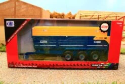 43284 Britains Kane Half-Pipe Triple Axle Silage Trailer -Britains 43284BritainsKaneHalf PipeTripleAxleSilageTrailerPic13