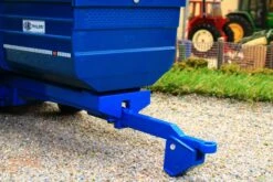 43284 Britains Kane Half-Pipe Triple Axle Silage Trailer -Britains 43284BritainsKaneHalf PipeTripleAxleSilageTrailerPic3