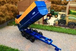 43284 Britains Kane Half-Pipe Triple Axle Silage Trailer -Britains 43284BritainsKaneHalf PipeTripleAxleSilageTrailerPic9